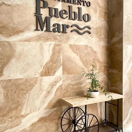 Pueblo Mar *